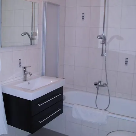 Apartment Am Dorfplatz Wittenberg