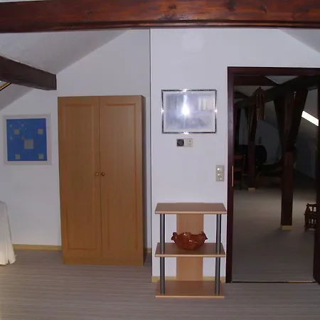 Apartment Am Dorfplatz Wittenberg